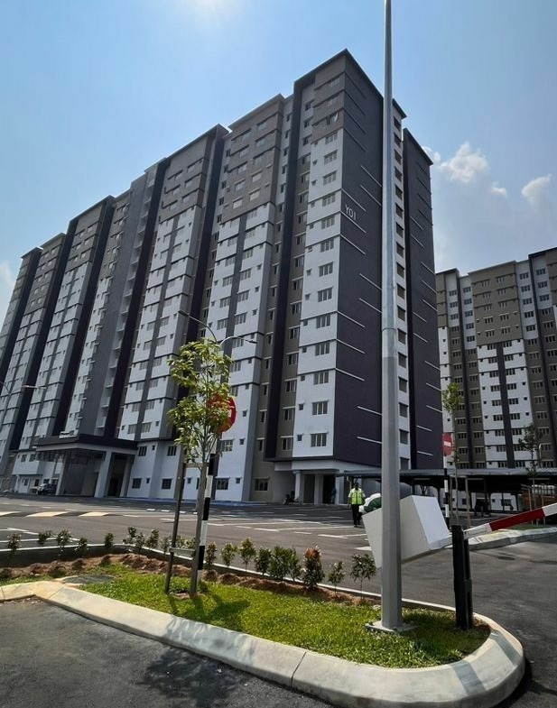 Pangsapuri D'Kayangan Setia Ecohill - Residential Apartment in Semenyih